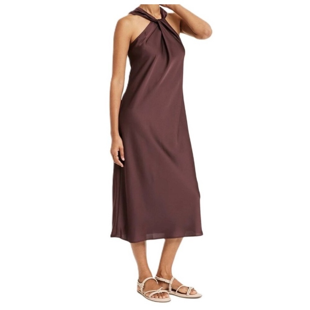 Elegant Black Sleeveless Dress
